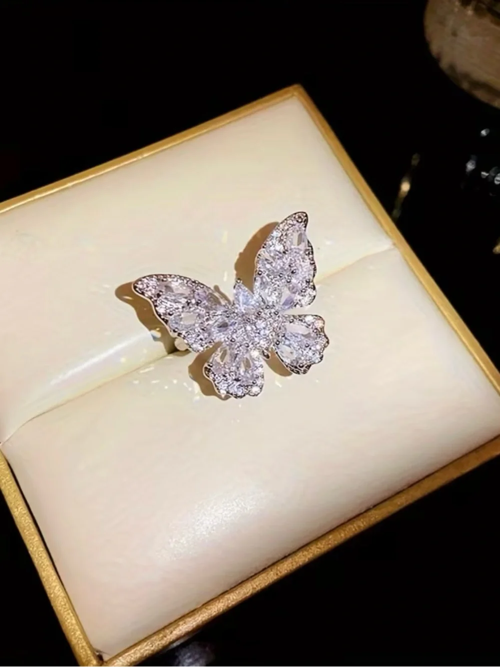 NEW! Crystal Butterfly Statement Ring. Adjustable Butterfly Ring 🦋 - Picture 9 of 9